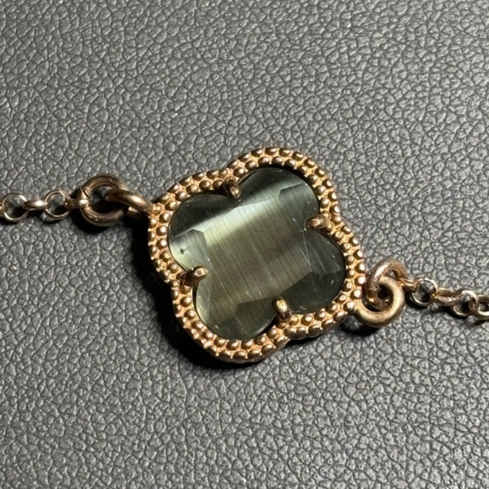 Rose gold clover necklace gray agate approx 36” long.